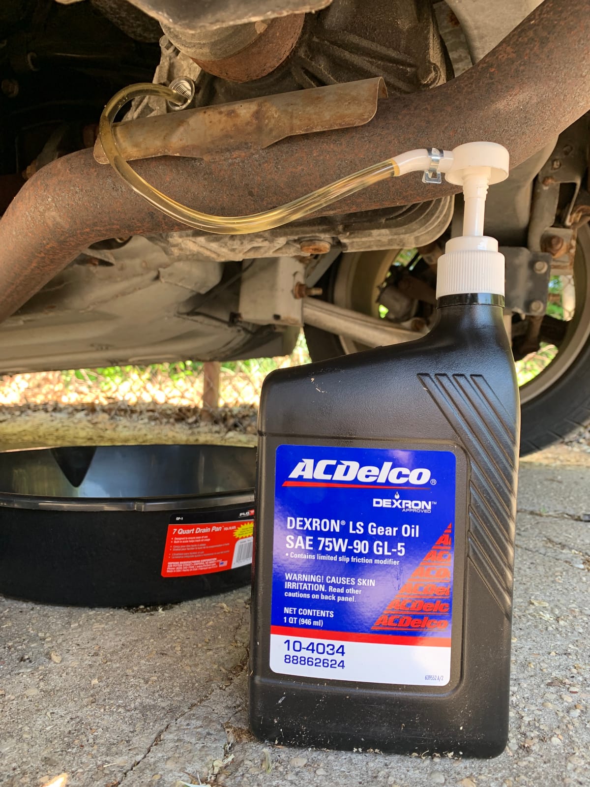 ACDelco GM Original Equipment 10-4034 (88862624) Dexron LS 75W-90 Gear Oil - 32 oz customer photo 1