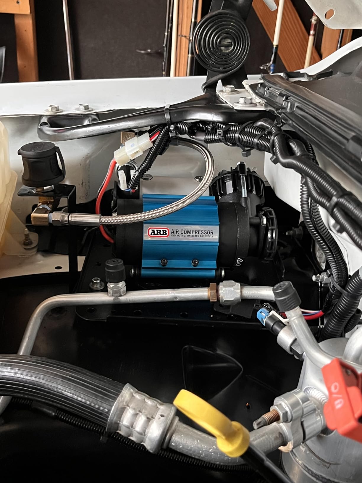 ARB CKMA12 On-Board Air Compressor High Performance 12 Volt for Air Locker Differentials and Tire Inflation customer photo 2