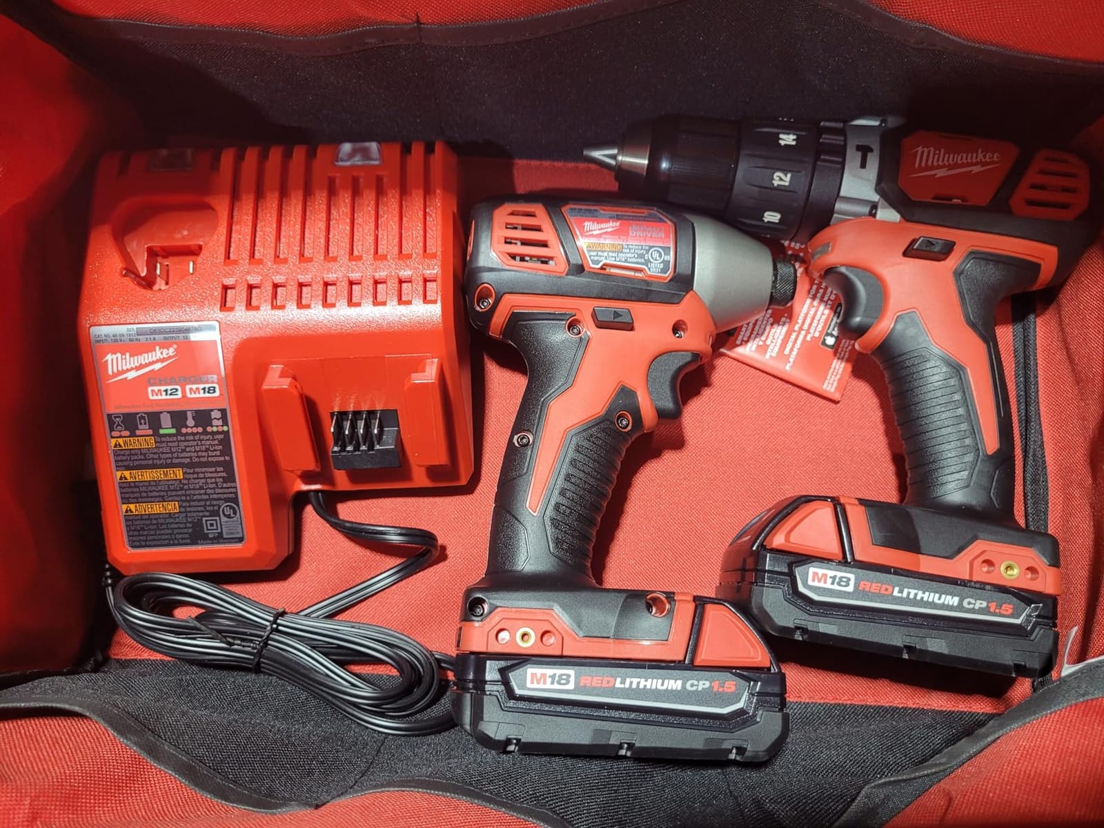 Milwaukee 2697-22CT M18 18-Volt Lithium-Ion Cordless Hammer Drill/Impact Driver Combo Kit customer photo 2