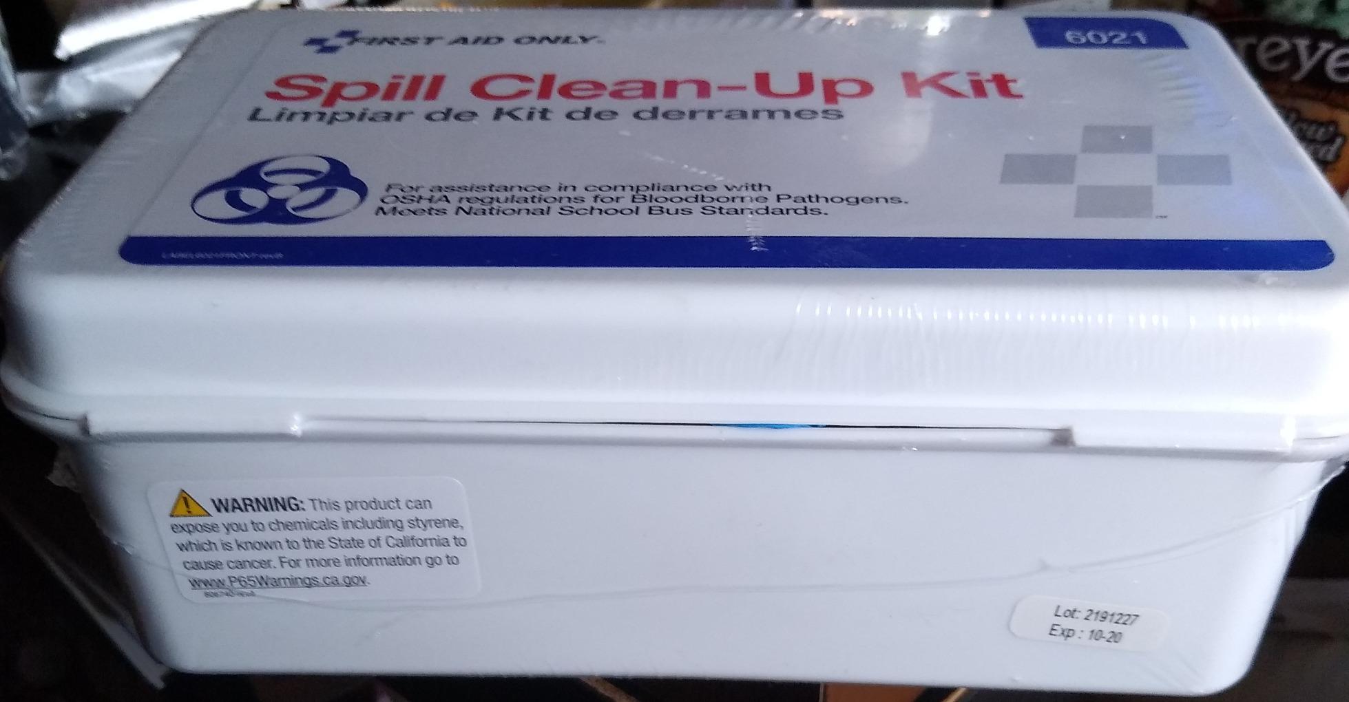 First Aid Only 21-Piece Body Fluid Spill Cleanup Kit with Case customer photo 1