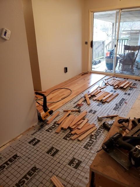 DEWALT Flooring Stapler, 2-in-1 Tool (DWFP12569) customer photo 2