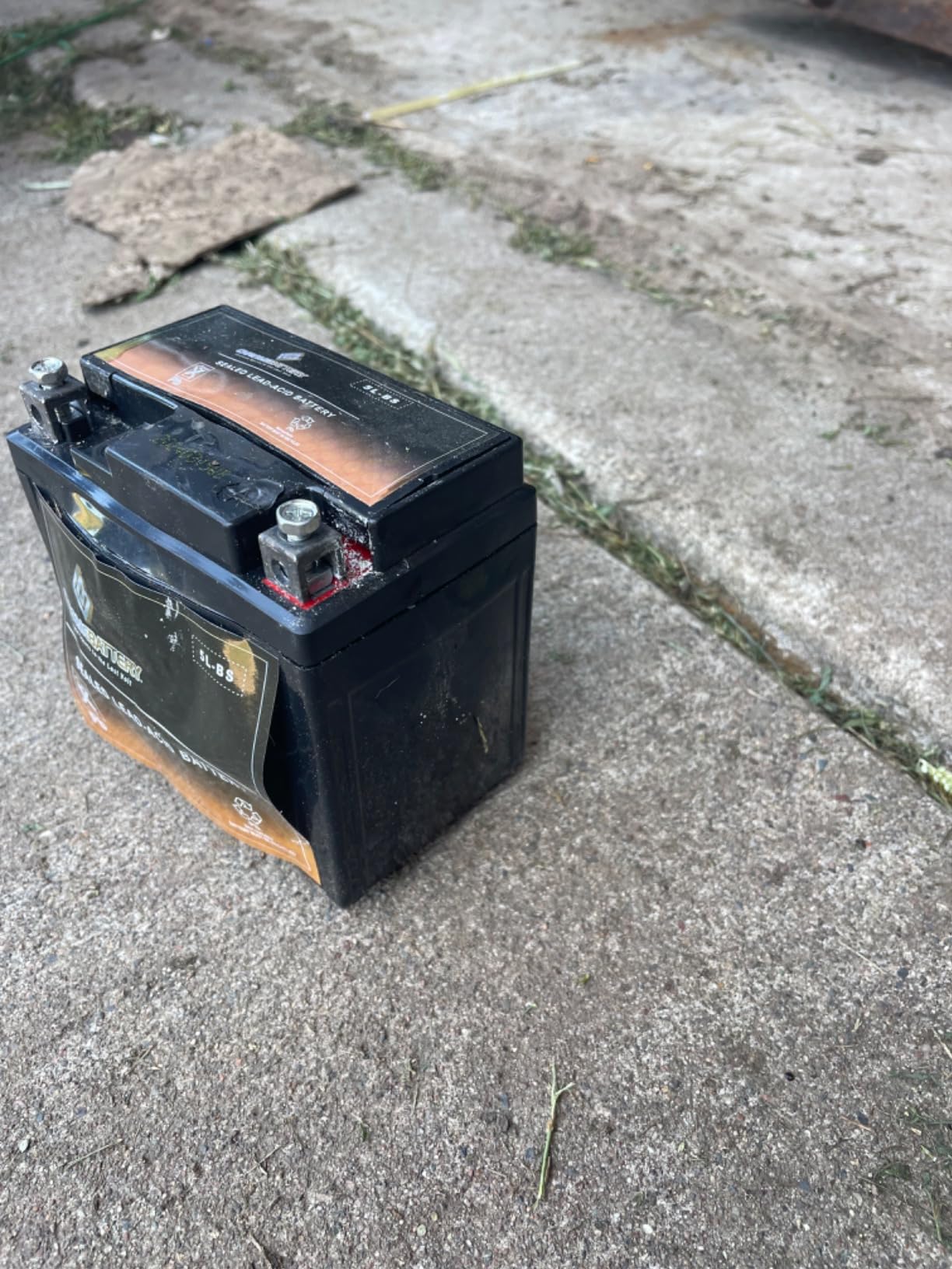CB CHROMEBATTERY 5L-BS Maintenance-Free 12V 5Ah Battery Replacement for ATV, Motorcycle, Jet Skis, Scooter, UTV, and More - Nut and Bolt (T3) Terminal customer photo 2