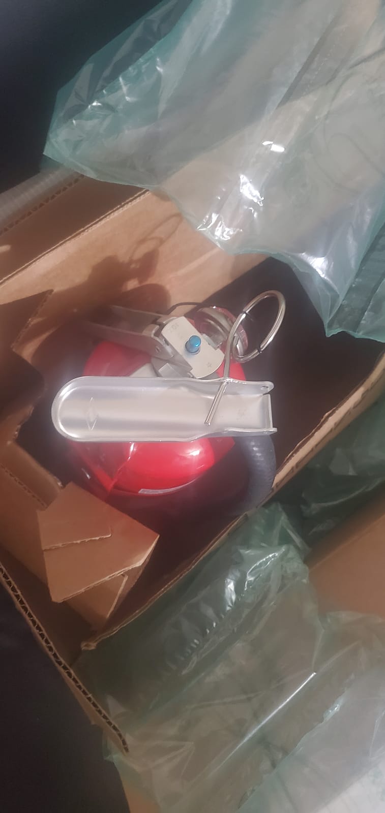 Amerex B402T ABC Multi-Purpose Fire Extinguisher, 5 lb. customer photo 2