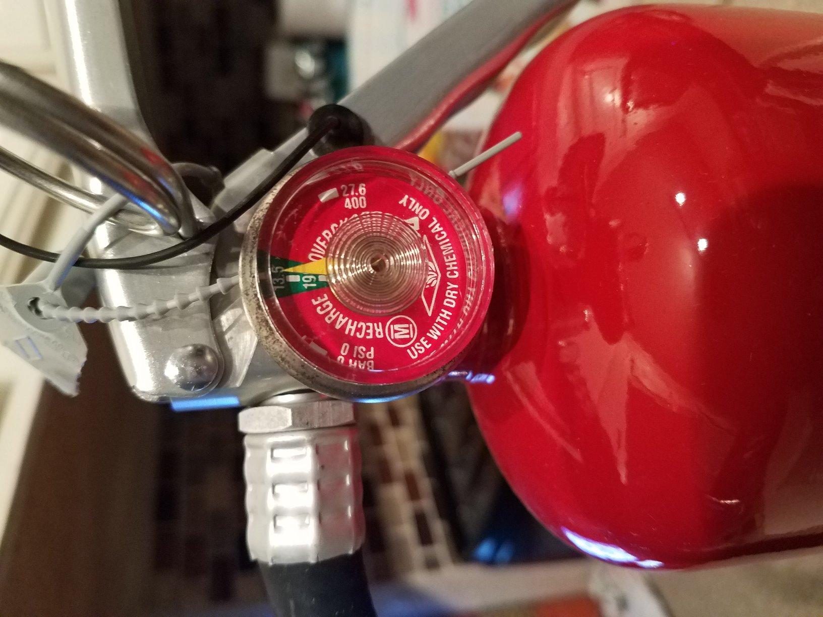 Amerex B402, 5 lb. ABC Dry Chemical Fire Extinguisher, with Wall Bracket customer photo 2