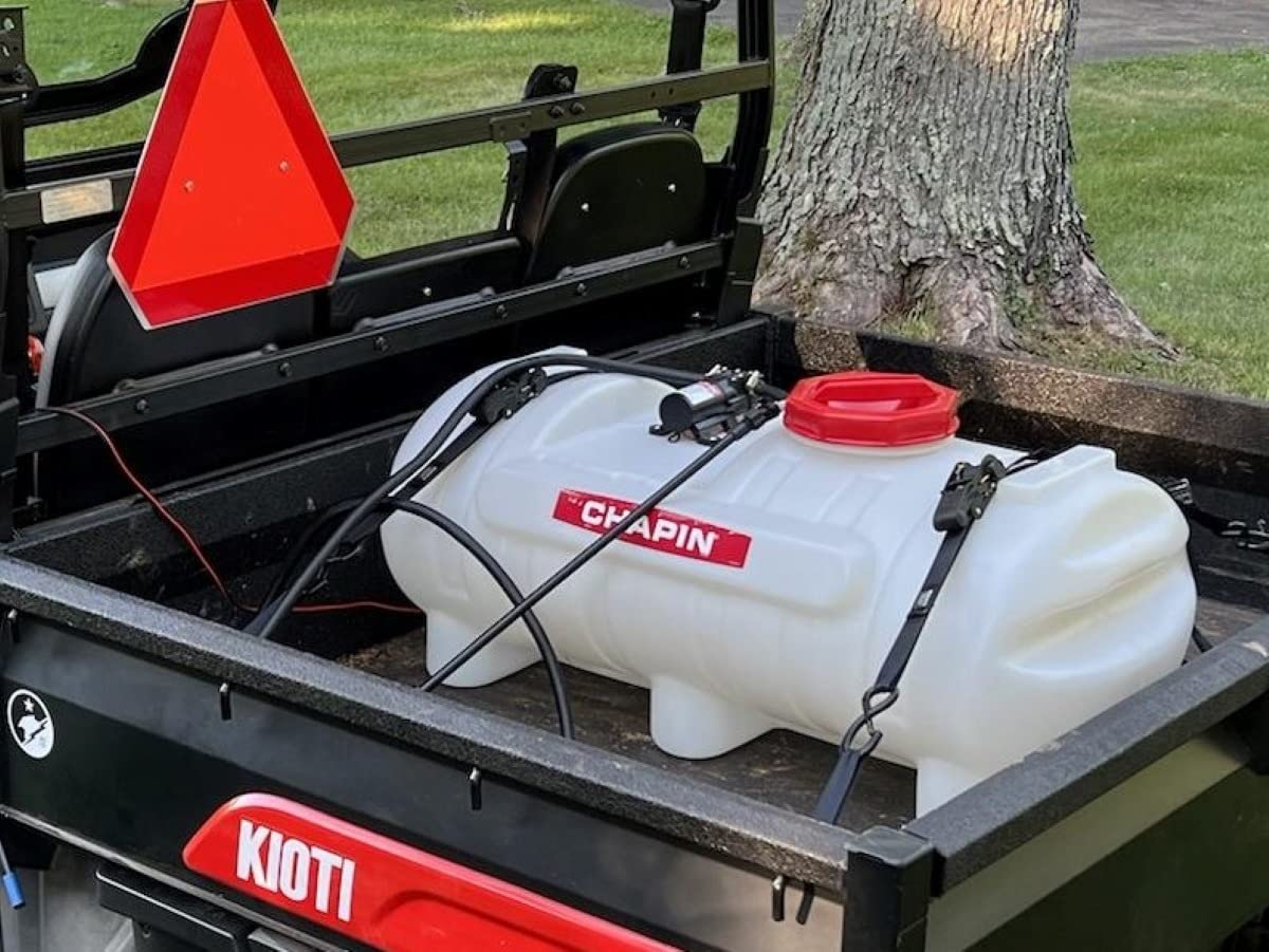 Chapin 97400E Made in the USA 25 Gallon ATV/UTV 12 Volt Mounted Spot Sprayer With 5 Inch Wide Mouth, High Performing 12 V Diaphragm Pump and Filtration System and 18 Inch Spray Wand, Translucent White customer photo 1