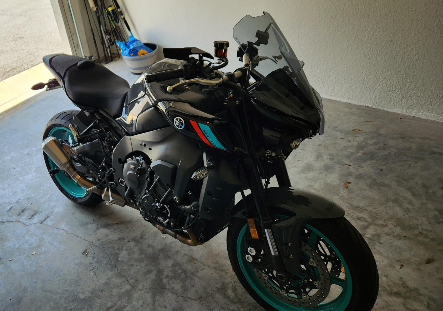 Motul 7100 4T 10W-50 Full Synthetic Motorcycle Oil - 4 L customer photo 1