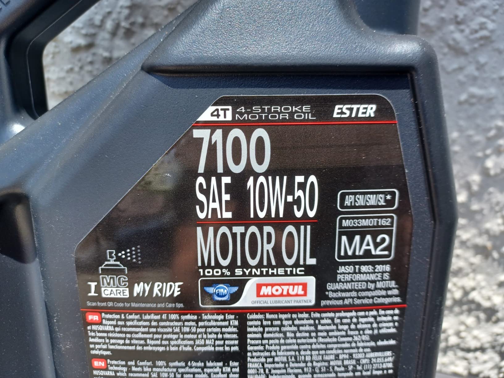 Motul 7100 4T 10W-50 Full Synthetic Motorcycle Oil - 4 L customer photo 2