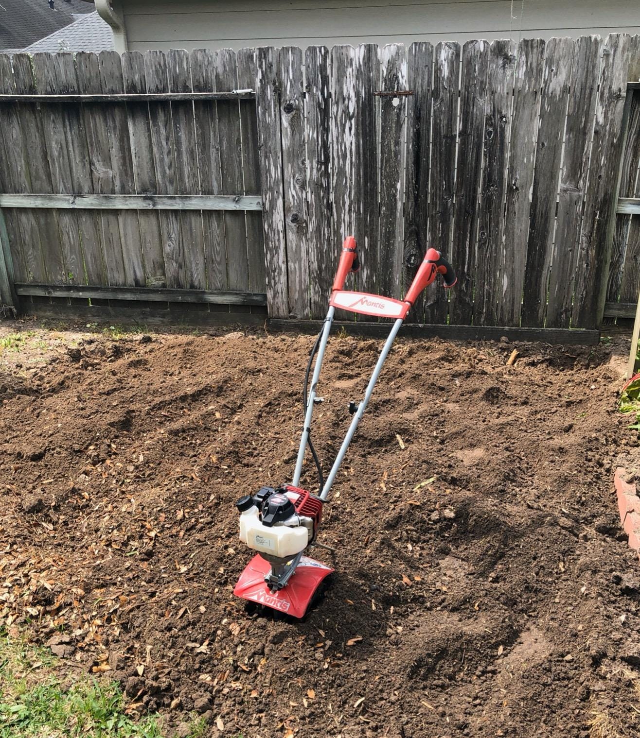 Mantis 7940 4-Cycle Tiller Cultivator Powered by Honda – Lightweight, Powerful and Compact - No Fuel Mix, Sure-Grip Handles – Built To Be Durable and Dependable customer photo 1