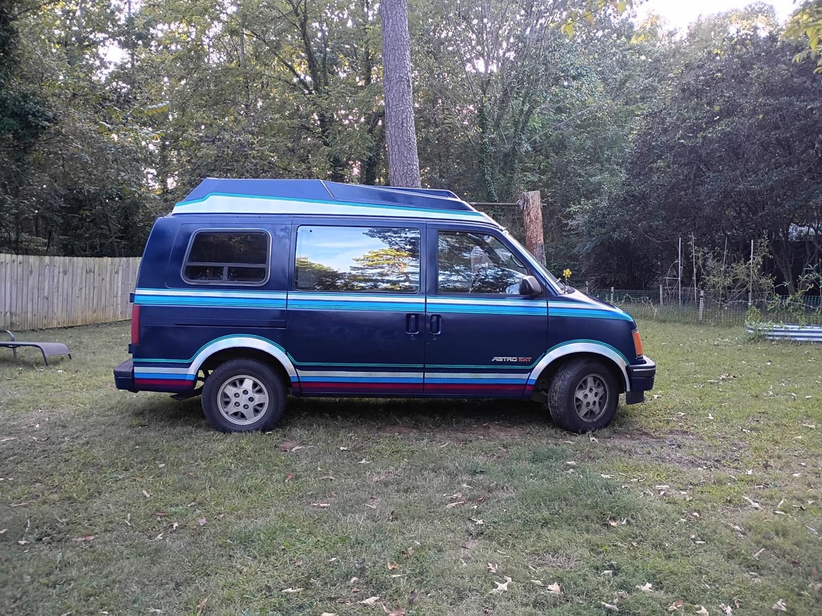 Speedokote Clear Coat 2K Acrylic Urethane, SMR-1150/1102-Q 4:1 Gallon Clearcoat Medium Kit. customer photo 1