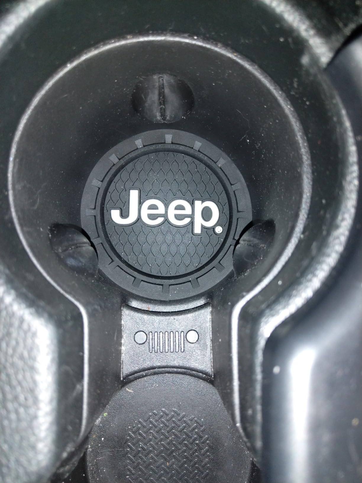 Plasticolor 000652R01 Jeep Logo Auto Car Truck SUV Cup Holder Coaster 2-Pack , Black customer photo 2
