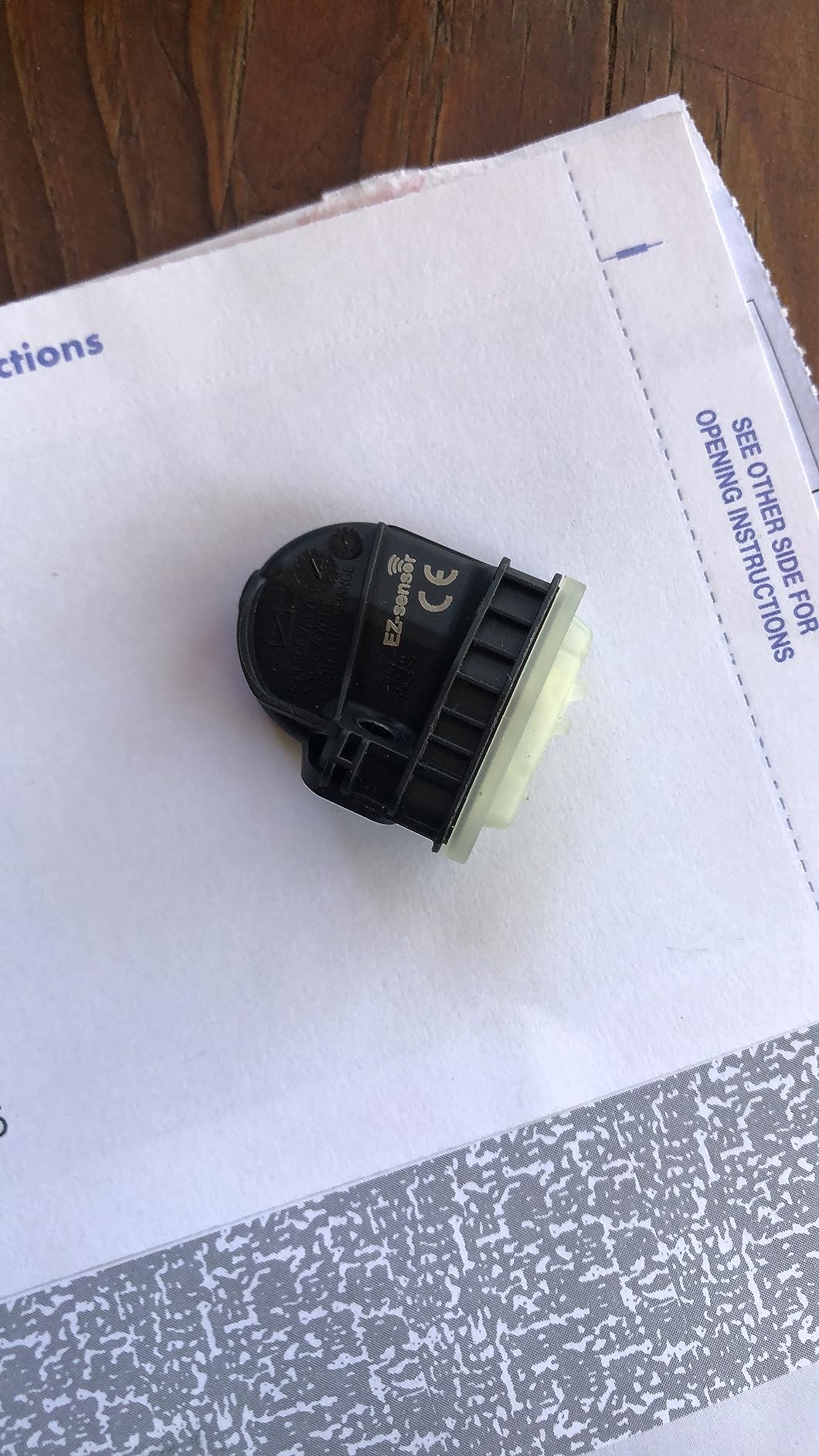 Schrader 33500 EZ-Sensor Single SKU (314.9 MHz, 315 MHz, and 433 MHz) Programmable Snap-in Fixed Angle Valve Tire Pressure Monitoring Sensor (TPMS), Requires Programming Before Installation customer photo 2