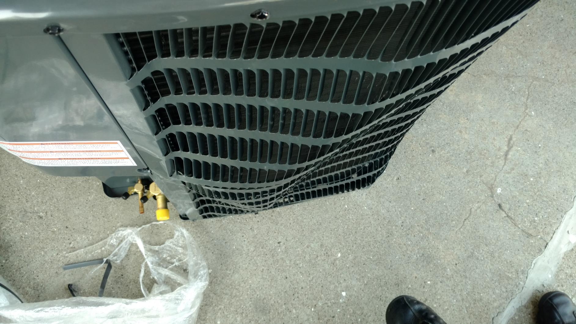 Goodman 2.5 TON 15.2 SEER2 Air Conditioner Condenser Uses R-32- Replaces SSX160301 and GSX160301 - GLXS5BA3010 customer photo 1