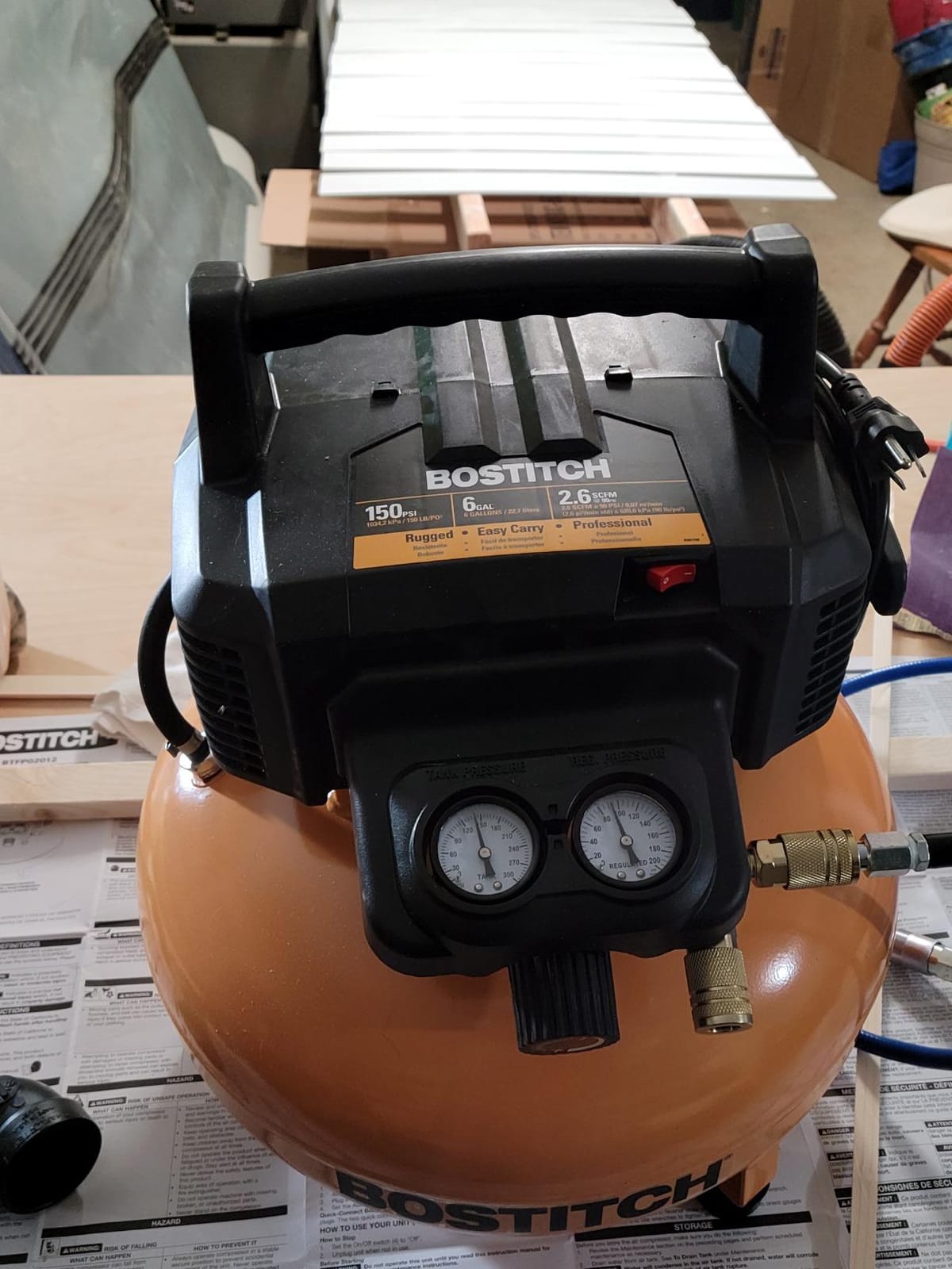 BOSTITCH Pancake Air Compressor, Oil-Free, 6 Gallon, 150 PSI (BTFP02012) customer photo 2
