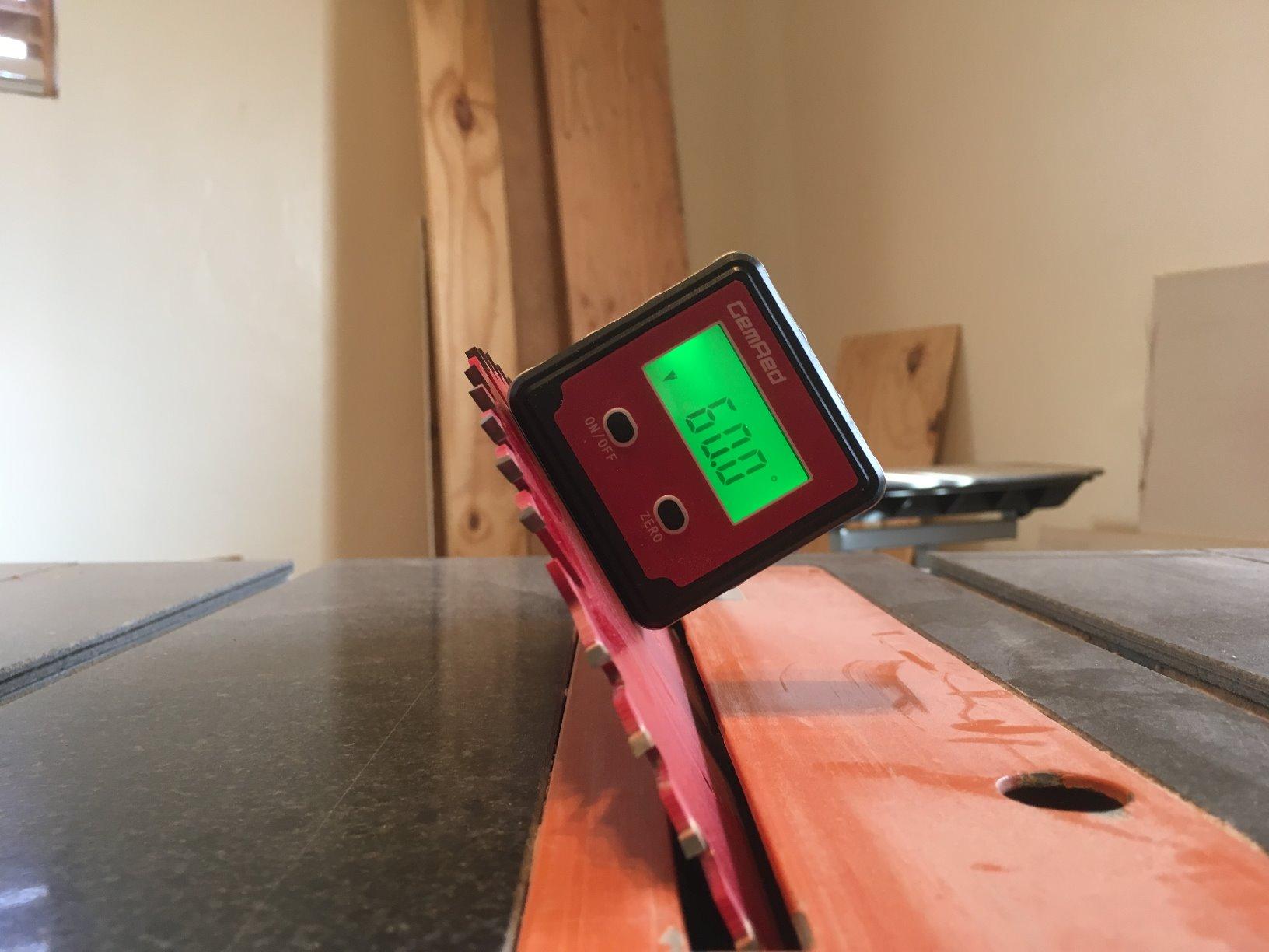 GemRed Digital Angle Gauge DAG-V1 for Measuring and Layout customer photo 1