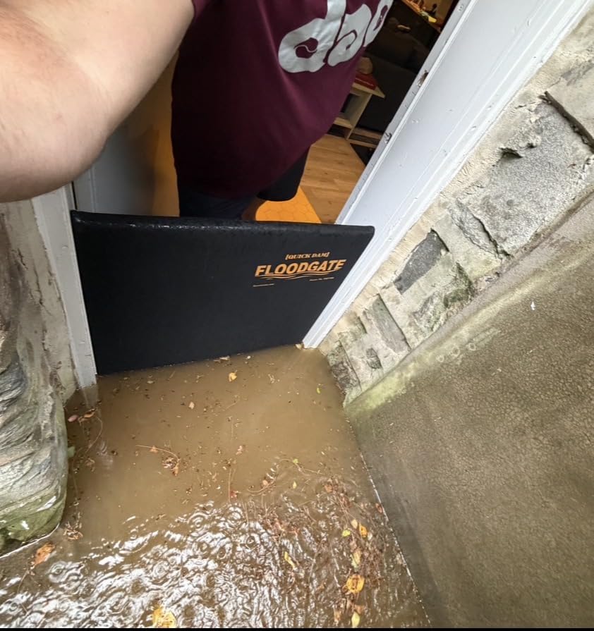 Quick Dam QDFG35 FloodGate, Doorway Flood Guard, 35in-40in Openings, 35