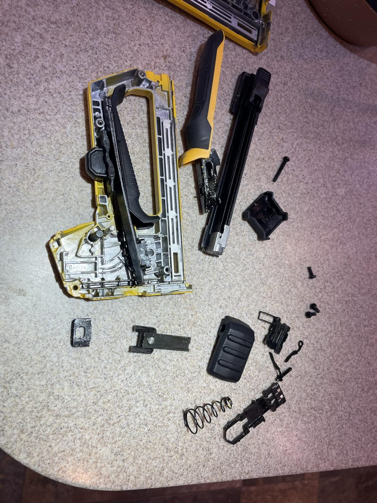 DEWALT DWHTTR510 5-in-1 Multi-Tacker customer photo 2