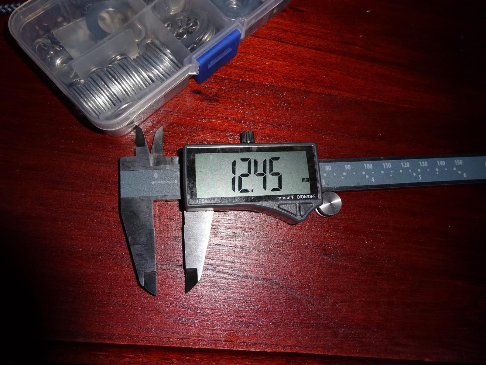 Clockwise Tools IP54 Grade Digital Caliper, DCLR-0605 0-6