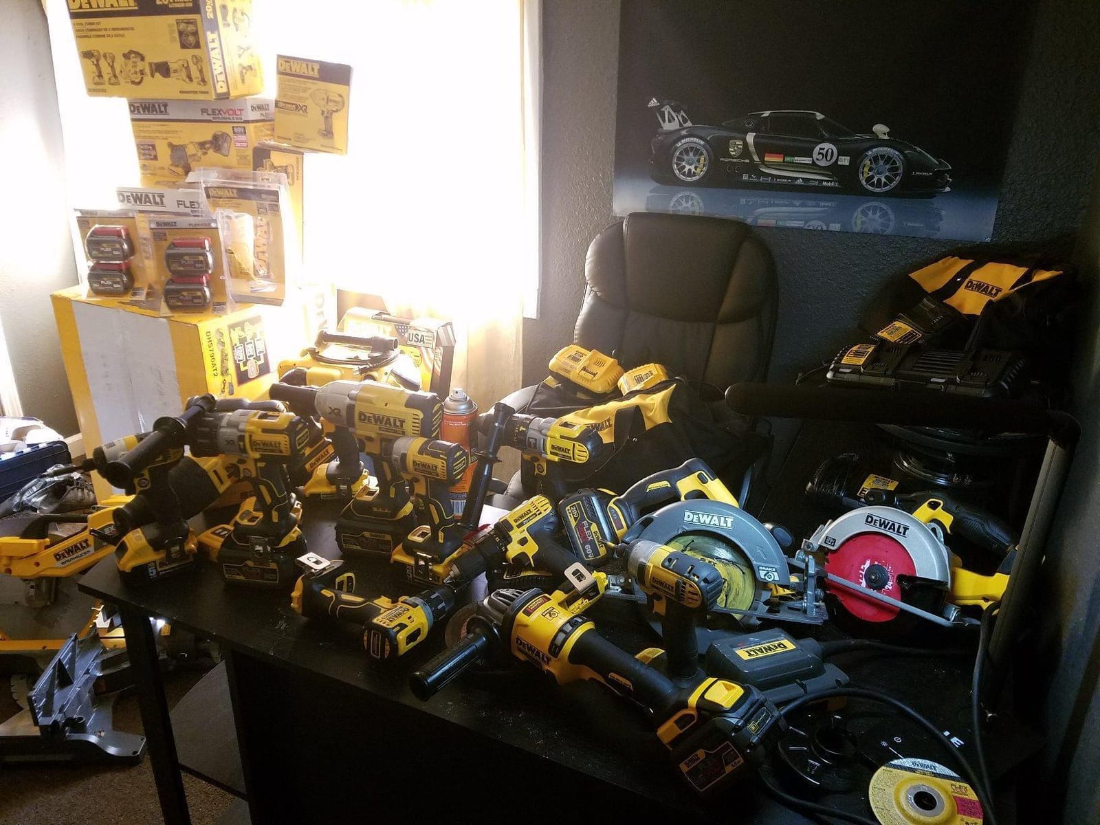 DEWALT FLEXVOLT 20V/60V MAX Lithium Ion Battery, 6.0-Ah (DCB606) customer photo 2
