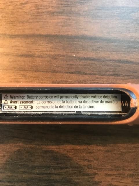 Southwire Tester NCVD - Detects AC Voltage with Audible & Visual Alerts - Auto Power Off - Dual Flashlights - CAT IV 600V Safety Rating customer photo 1