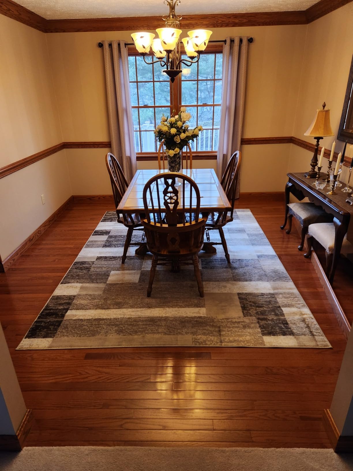 SUPERIOR Rockwood Modern Geometric Indoor Area Rug, 4'x6', A Chocolate customer photo 1