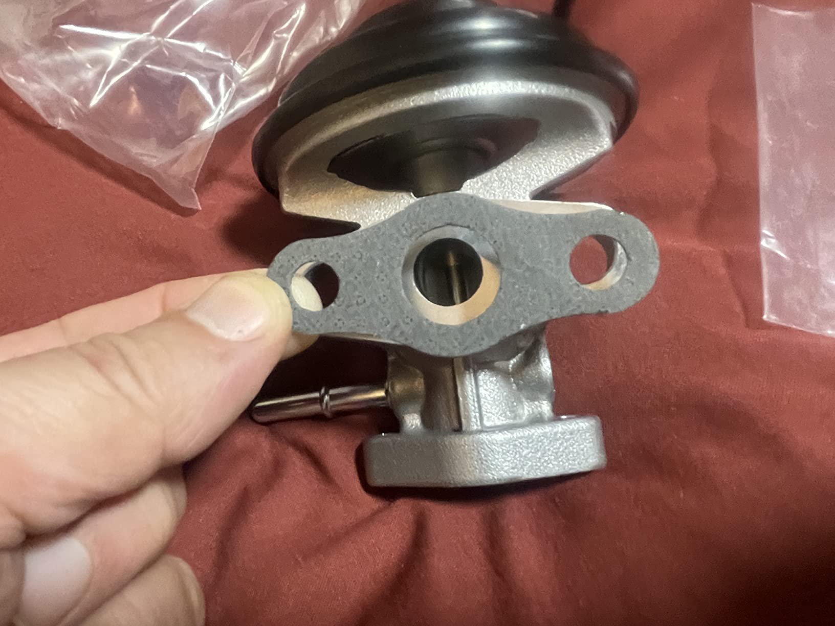 EGR Exhaust Gas Recirculation Valve w/Gasket Fits 1997-2001 Toyota Camry 99-01 Solara 98-00 RAV4 4-Cylinder Engine & Automatic Transmission Models Only Replaces 25620-74330 customer photo 1