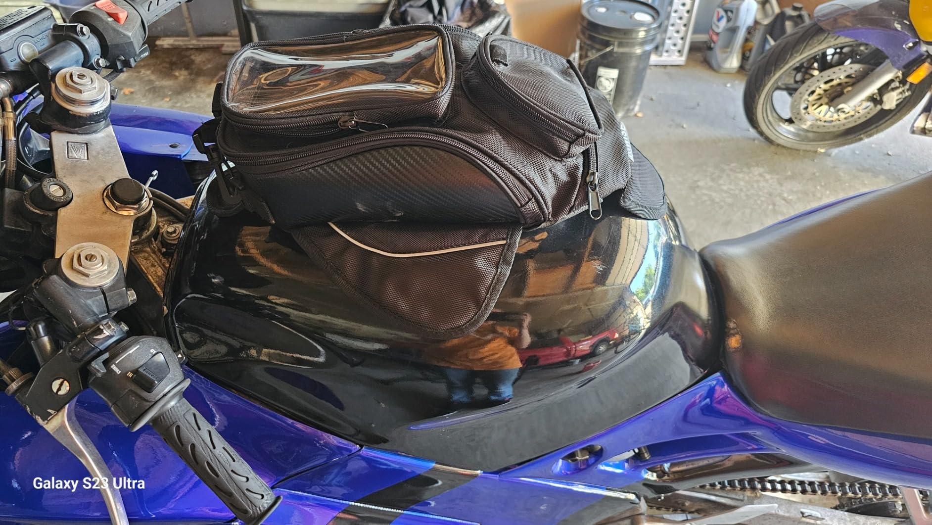 Motorcycle Tank Bag, Water Resistant with Super Strong Magnetic Gas Oil Fuel Tank Bag Black bigger Window for Honda Yamaha Suzuki Kawasaki Harley customer photo 2