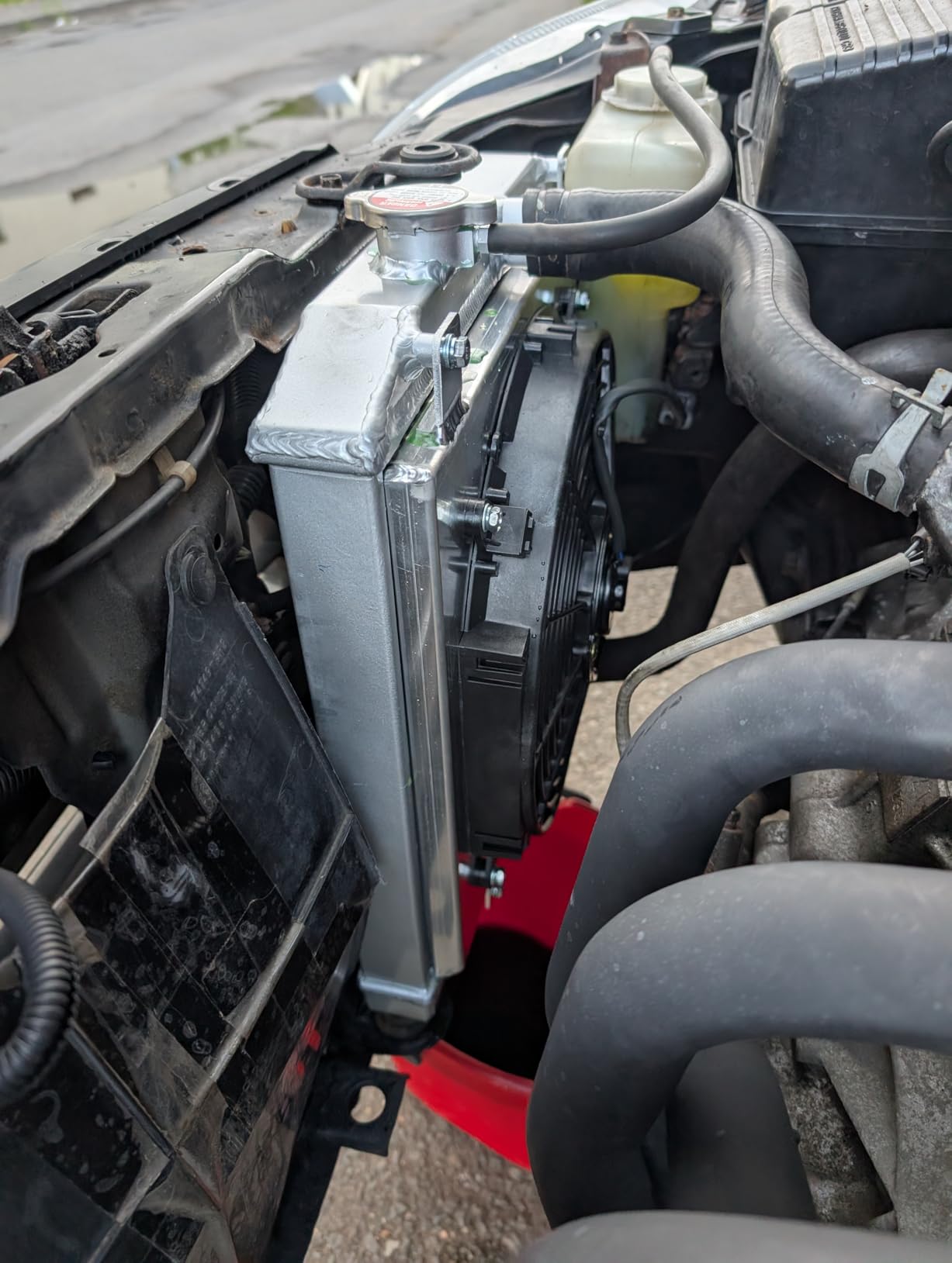 DNA Motoring RA+FS-HC92-42-2 2-Row Radiator with Fan Shroud Compatible with 92-00 Civic / 93-97 Del Sol / 94-01 Integra MT customer photo 2