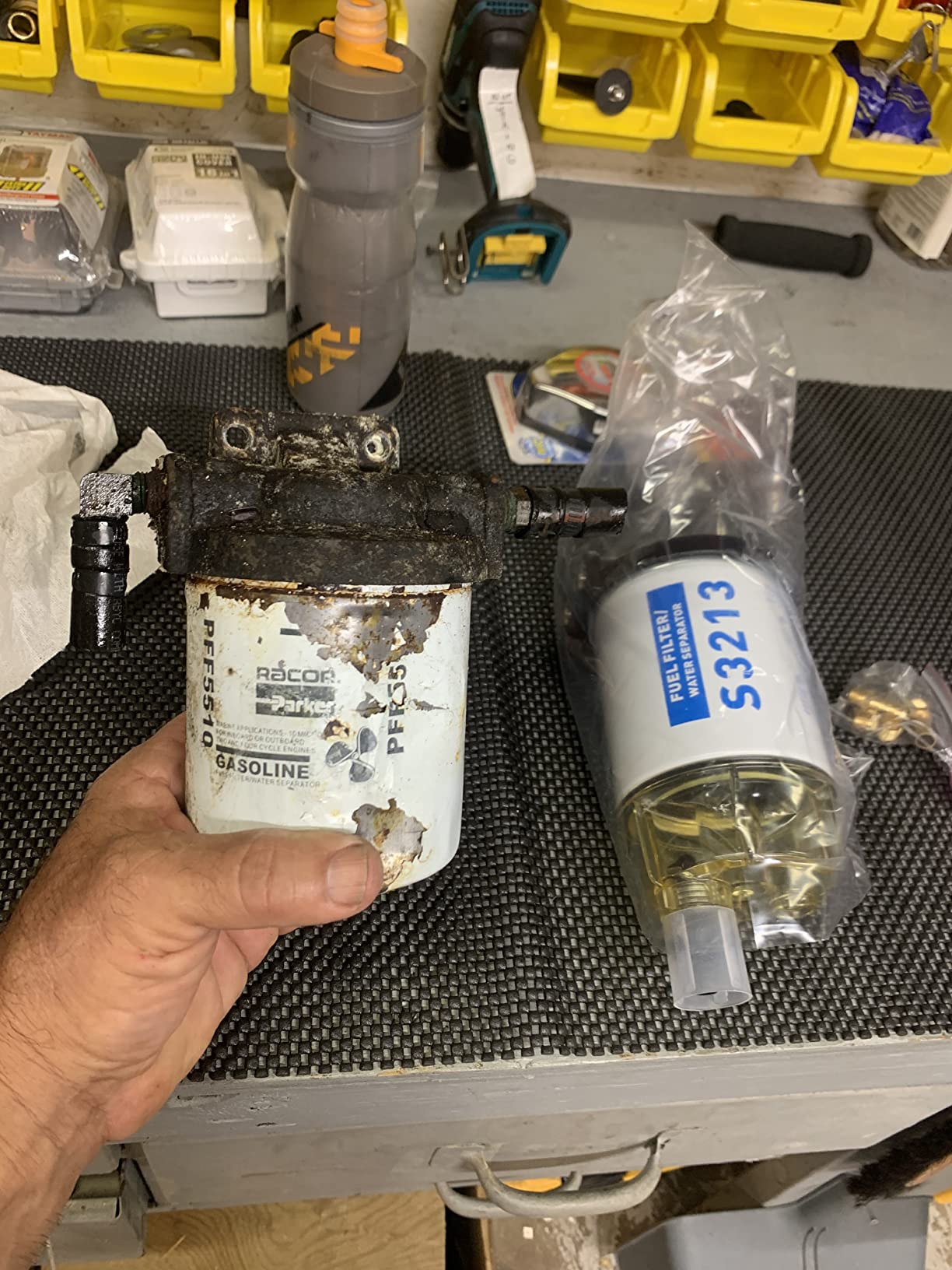 Fuel Filter Water Separator replacement for Marine Outboard Motor Mercury with 3/8