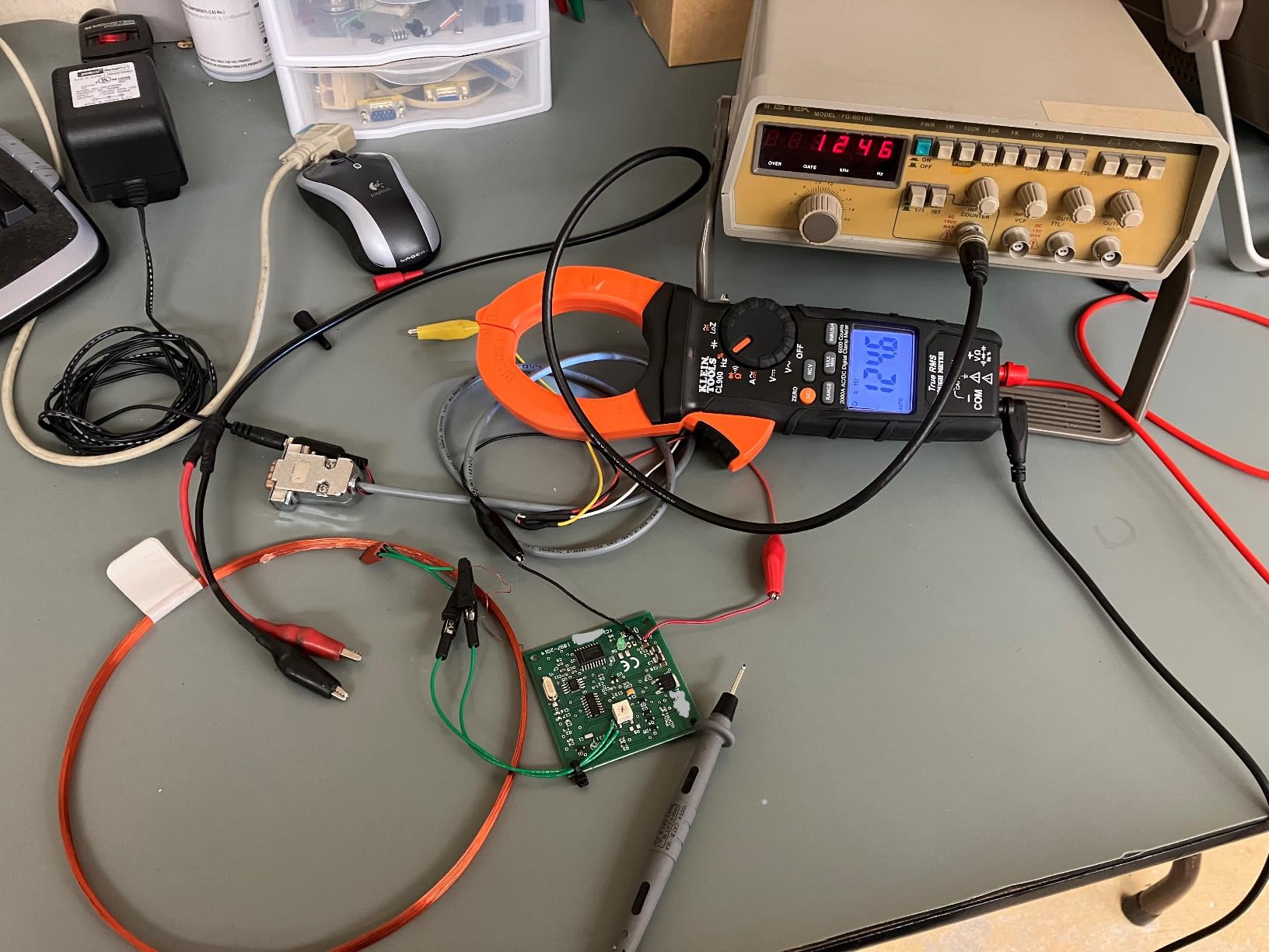 Klein Tools CL900 Digital Clamp Meter, Auto Ranging TRMS, AC/DC Voltage/Current, 2000A, LoZ , Continuity, Frequency, NCVT, Temp, More, 1000V customer photo 1