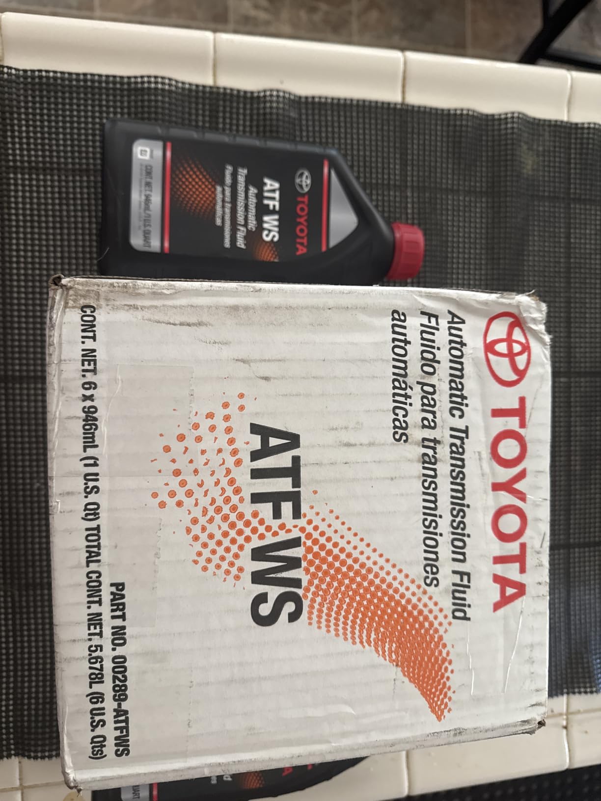Toyota 00289-ATFWS Automatic Transmission Fluid, 192 Ounces, 6 Pack customer photo 1