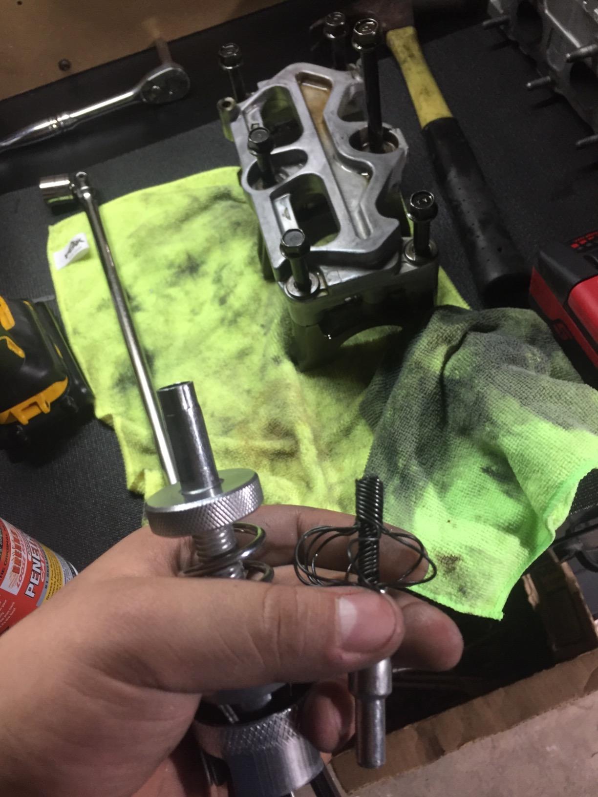 YOTOO Engine Cylinder Hone Tool Adjustable Deglazer 2