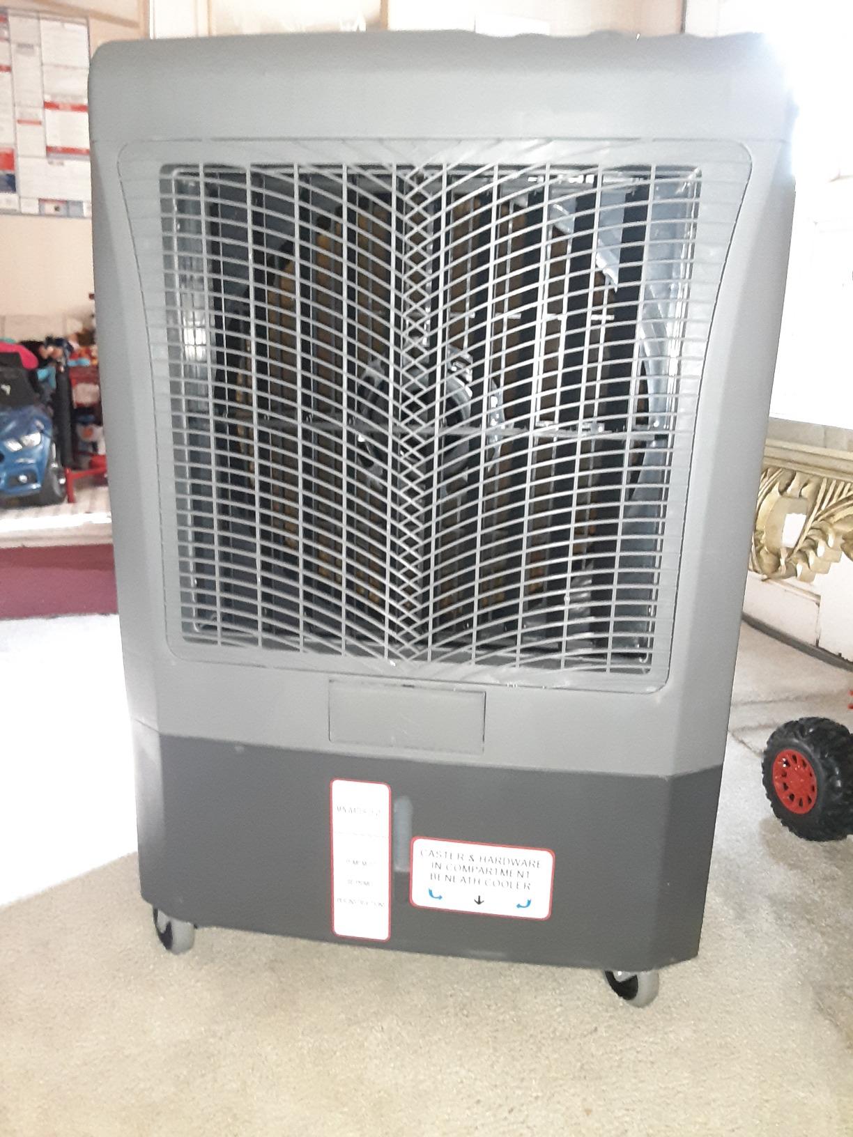 Hessaire MC37M Indoor or Outdoor Portable Oscillating Evaporative Swamp Air Cooler for 950 Square Feet of Space with Water Reservoir customer photo 2