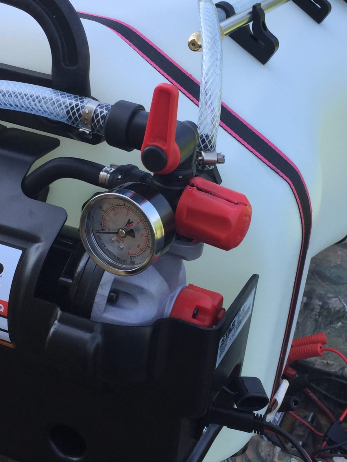 NorthStar 26-Gallon ATV Boomless Sprayer, 5.5 GPM, 12V, 60 PSI customer photo 1