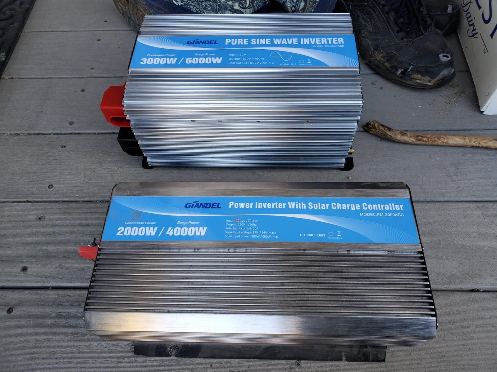 3000 Watt Pure Sine Wave Power Inverter ETL UL458 listed 12 V to 110/120 Vac 4 Outlets plus a 40 Amps Hardwire Terminal for RVs, Solar system Home Emergency with LCD Display and 30FT Remote by GIANDEL customer photo 1