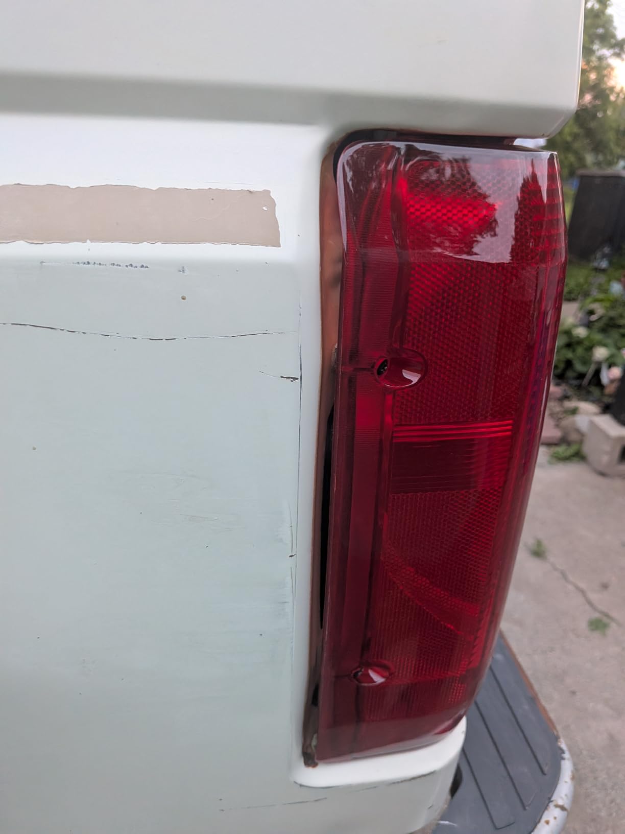 AmeriLite Red Replacement Tail Light Assembly Set for Ford Bronco / F150 F250 F350 Styleside Pickup - Driver and Passenger Side customer photo 2