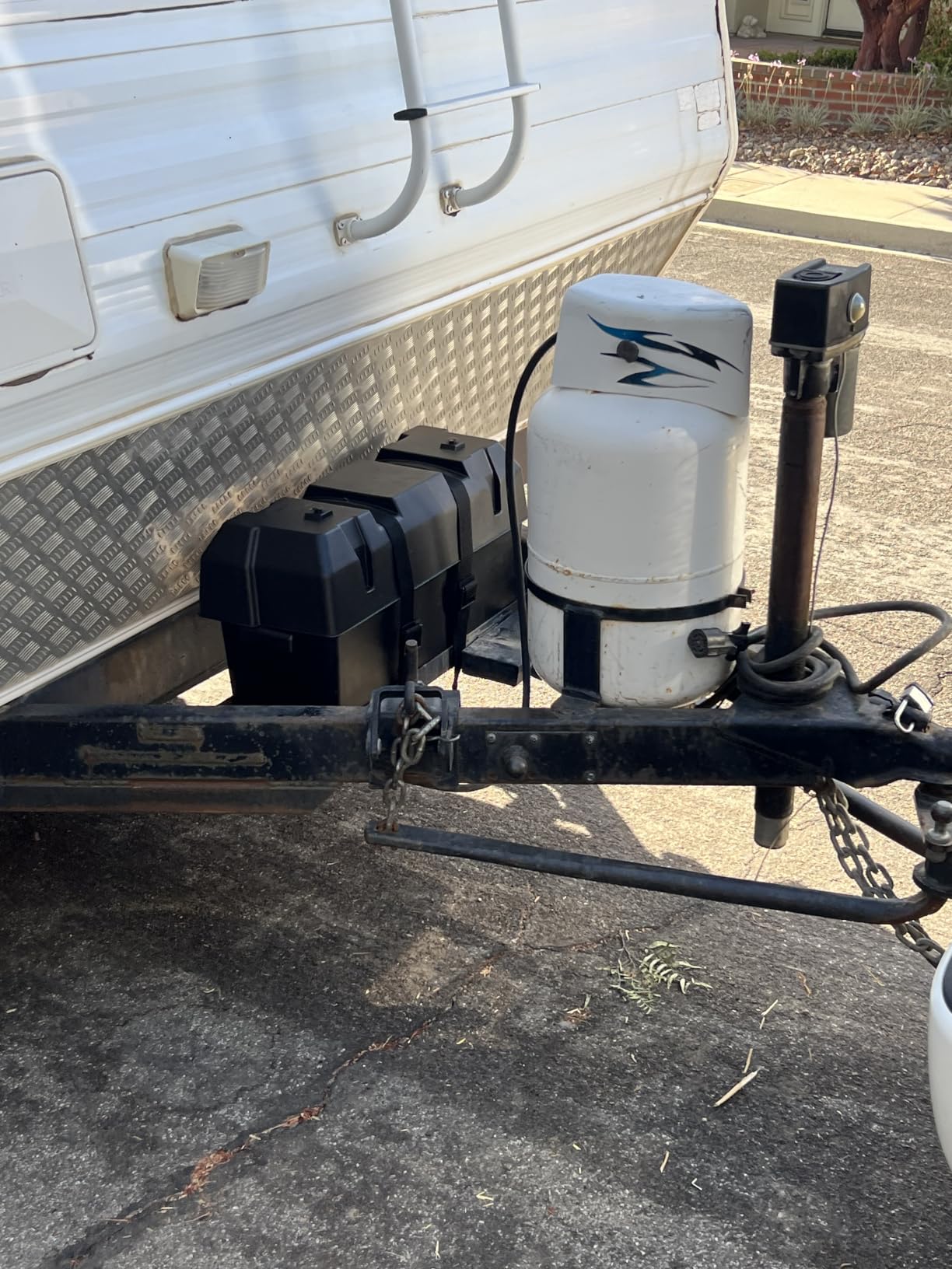Camco Double Battery Box - Safely Store RV (& More) Batteries - USA Made customer photo 1