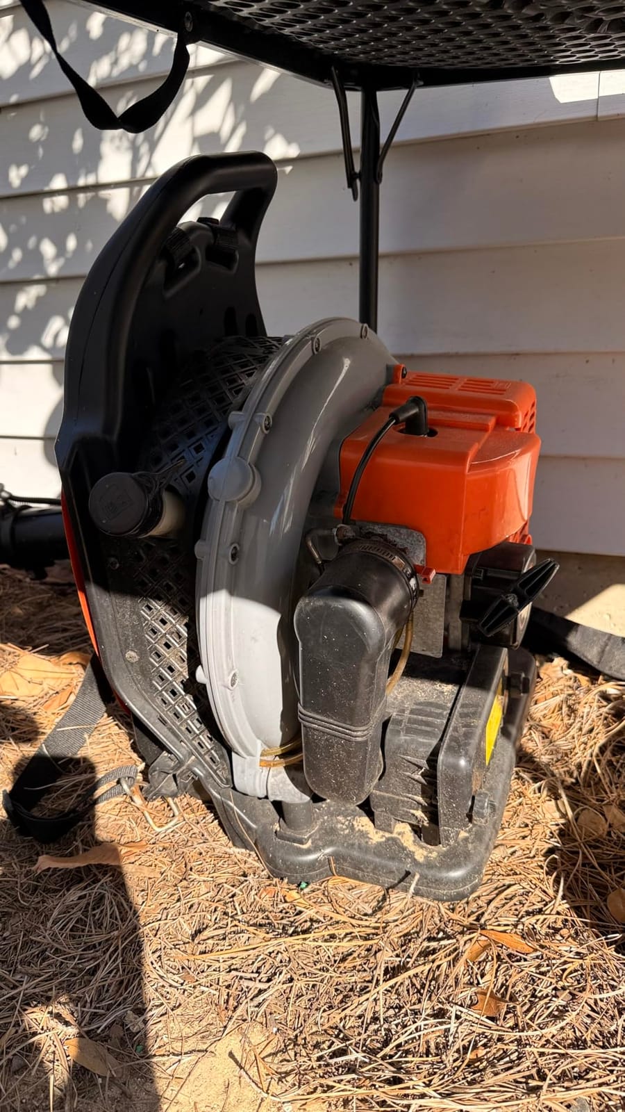 Backpack Gas Powered Leaf Blower, Commercial 2.7kW 850CFM 63CC 4.3HP 2-Stroke Powerful Lightweight Gasoline Grass Lawn Blower w/Harness Air-Cooled & 1.8L Fuel Tank for Yard Lawn Care, Snow Removal customer photo 1
