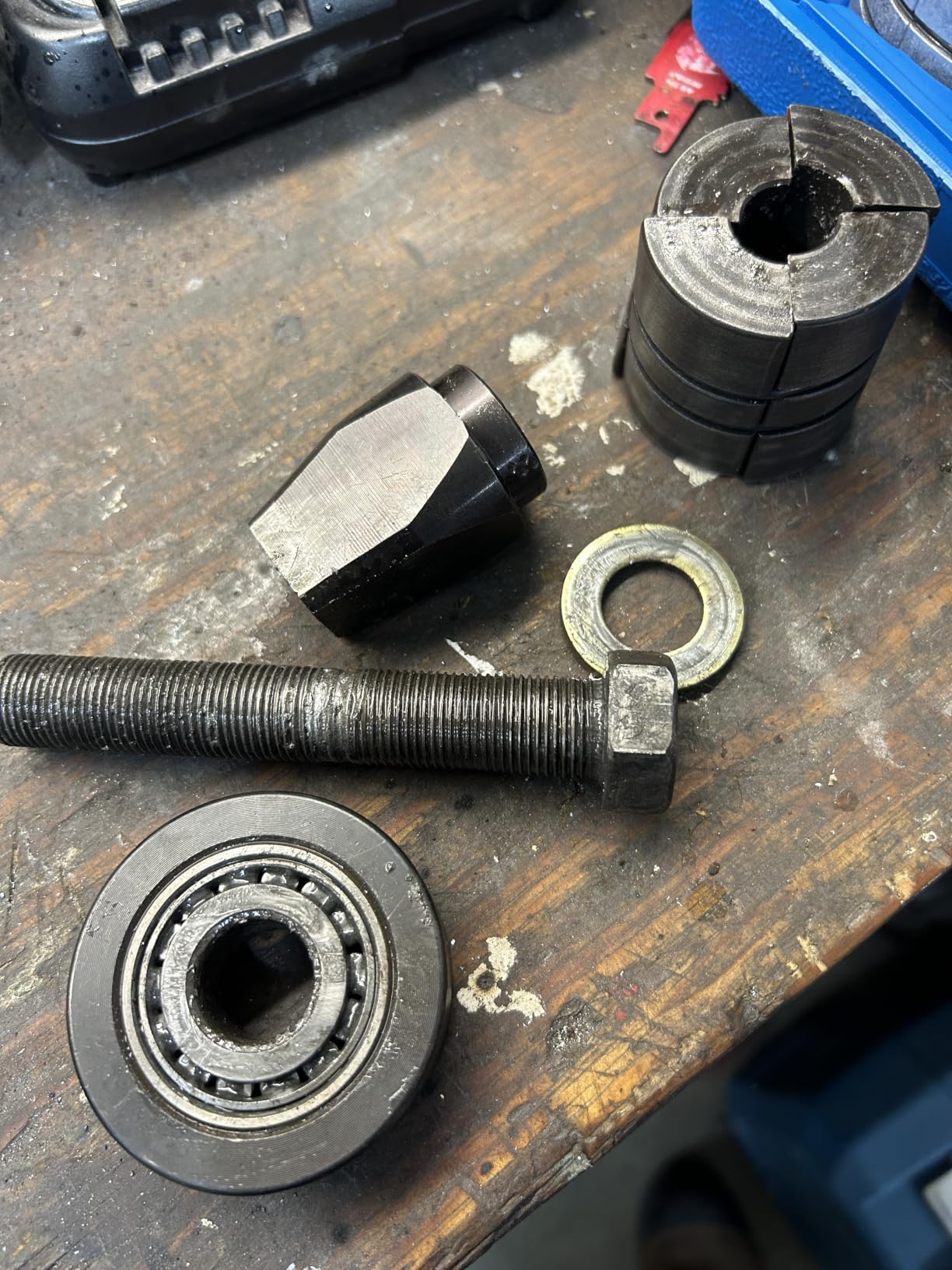 Exhaust Pipe Expander Tool; Exhaust Pipe Stretcher Kit; Tail Pipe Spreader 1-5/8 to 4-1/4 Inches customer photo 1