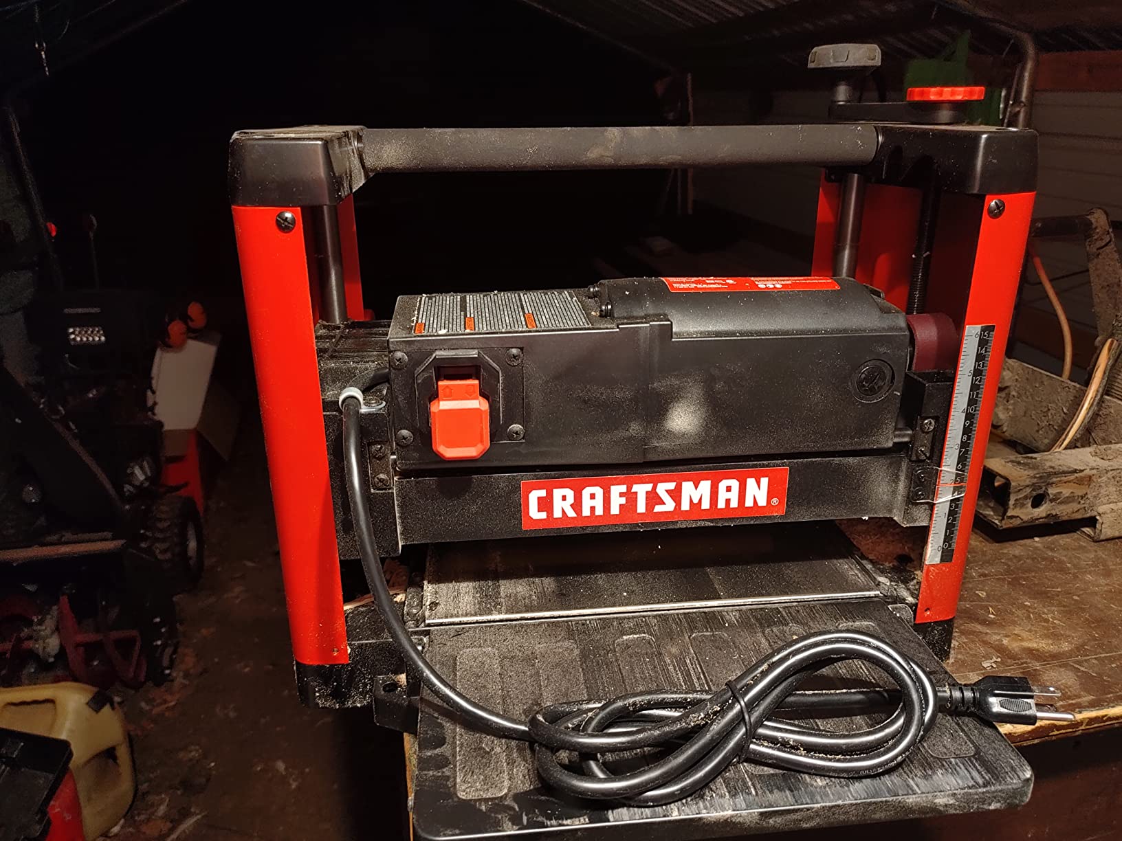 CRAFTSMAN Planer, 15 Amp, For Benchtops, Two Knife Solid Steel Cutter Head (CMEW320) customer photo 2