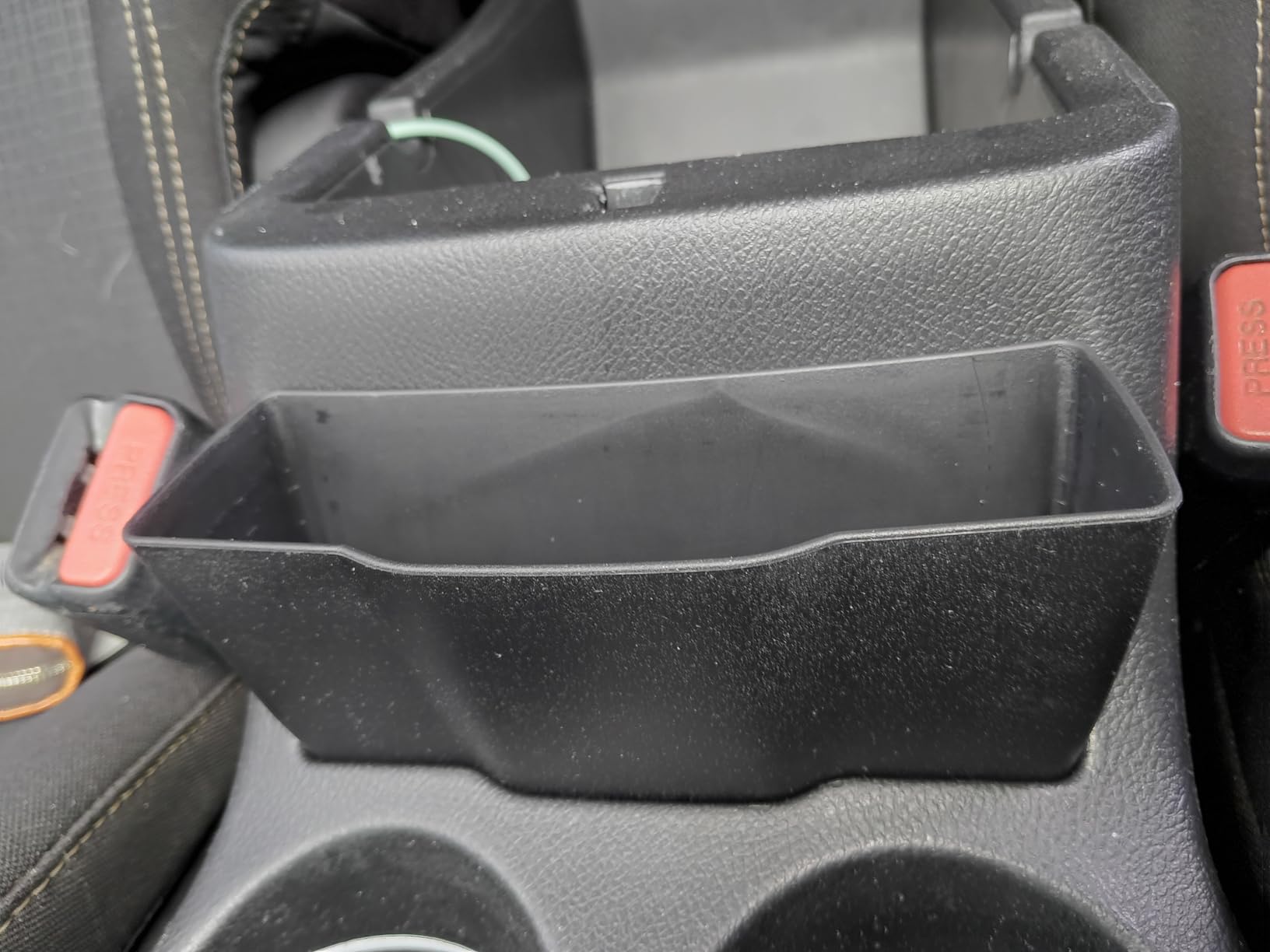 JeCar Center Console Organizer Tray Storage Tray Armrest Storage Organizer Accessories Compatible with Jeep Cherokee 2014-2019 customer photo 1