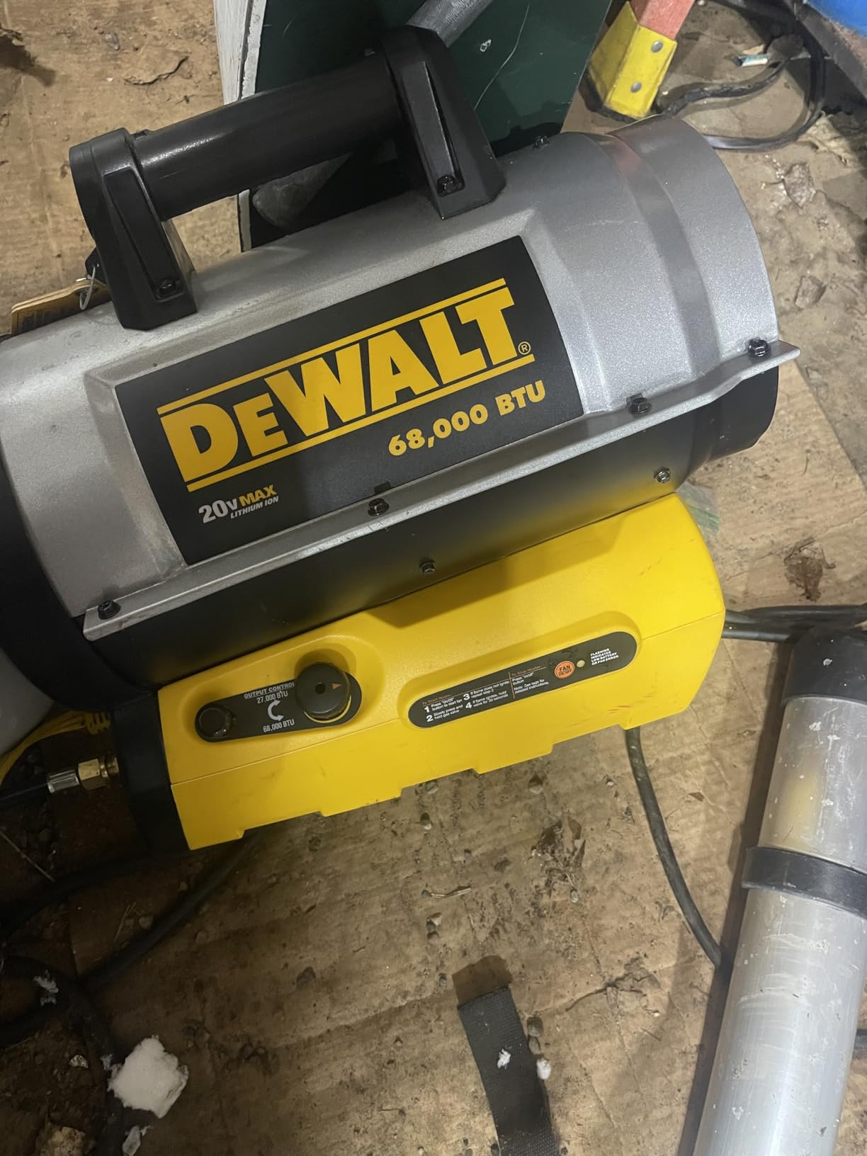 DEWALT 68000 BTU/H 1700 SQ FT Forced AIR Propane Heater customer photo 2