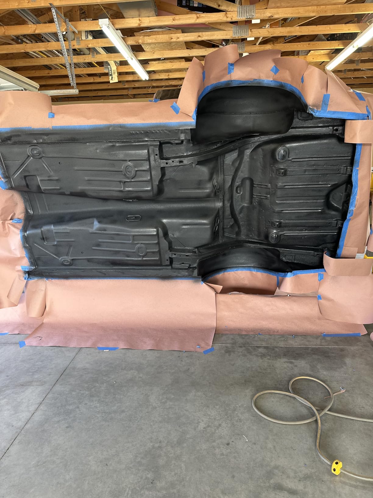 Barrier Bond - Rubberized Undercoating Sound Deadener, 28oz Can, Black customer photo 1