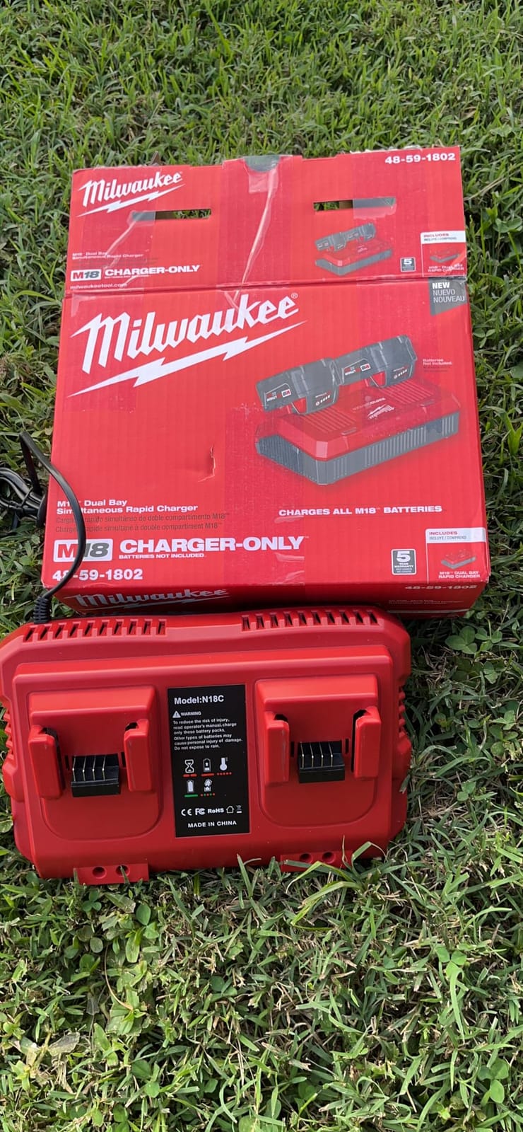 Milwaukee Electric - M18 Dual Bay SIMULTANEOUS Rapid Charger,18V customer photo 1