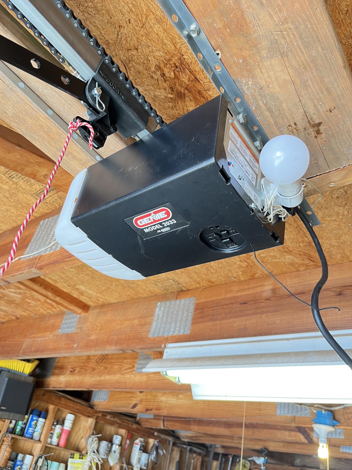 Genie Chain Glide Connect Essentials Smart Garage Door Opener, 2033-LO customer photo 2