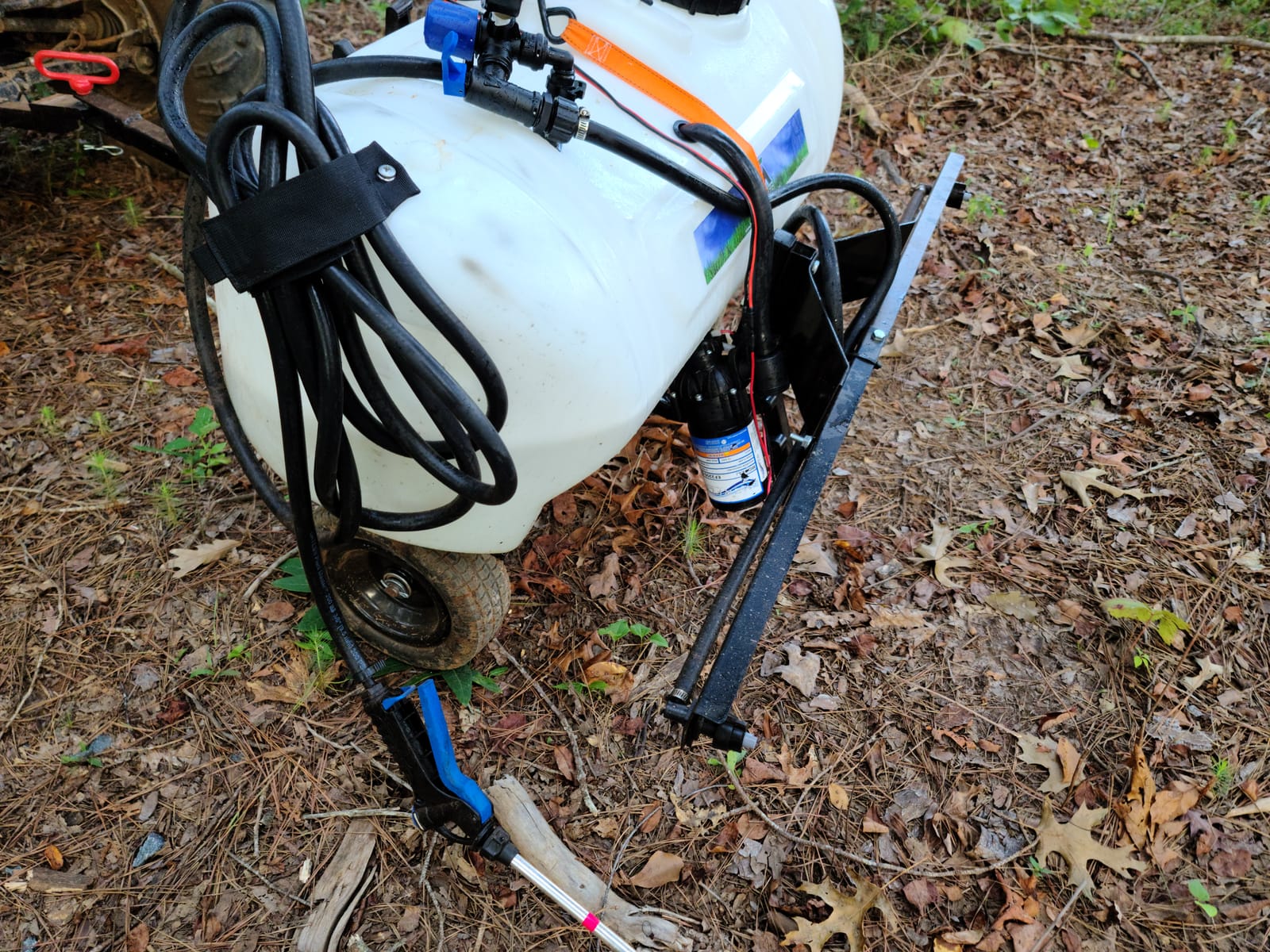 Master Manufacturing 25 Gallon Deluxe Lawn Pull-Behind Trailer Broadcast Sprayer, 2.2GPM customer photo 1