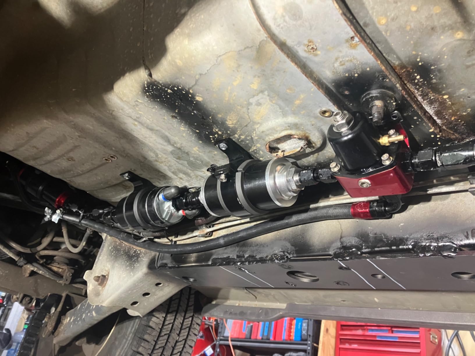 EVIL ENERGY Fuel Pressure Regulator 6AN EFI Bypass Return Adjustable (30-70PSI), Red customer photo 1