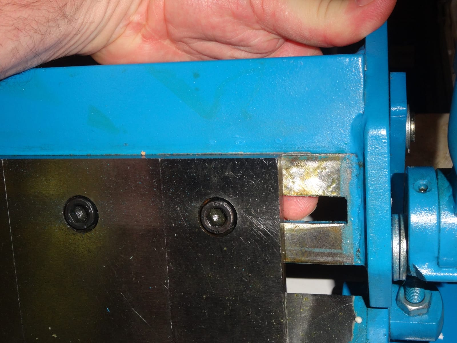 KF5006 Box and Pan Brake Sheet Metal Folder Bending Brake Metal Forming Machine Max Capacity 24 Inch (610mm) 20 Ga (1.0mm) with 5 Fingers 0-135 deg customer photo 2
