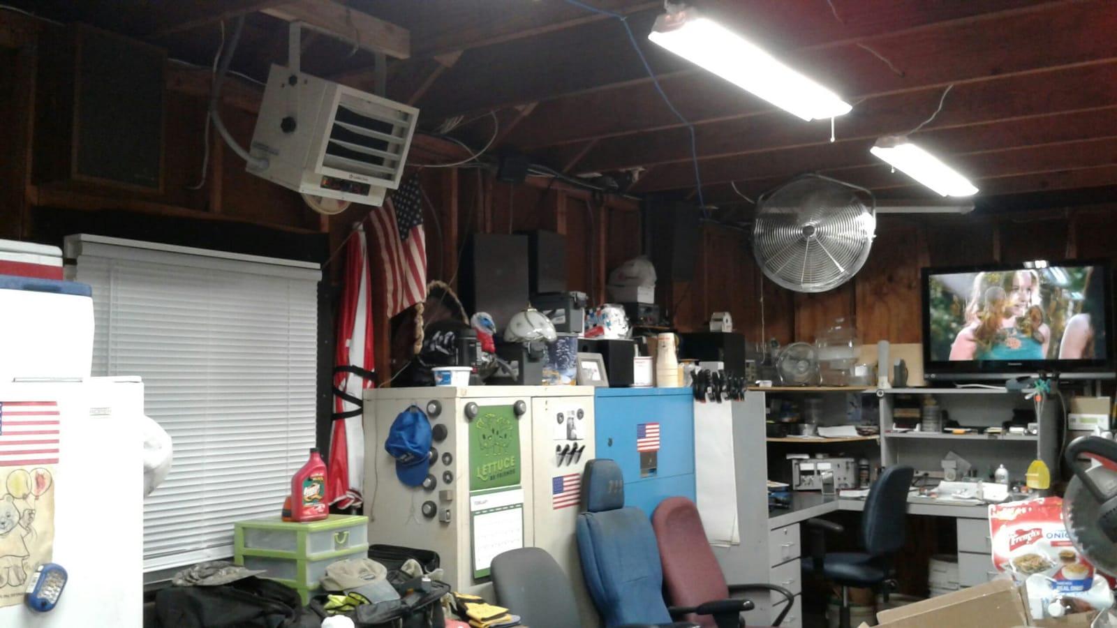 Comfort Zone Hard-Wired Ceiling Mount Garage Electric Space Heater, Fan-Forced, 5,000 watt, 240 volt, Overheat Protection, Thermal Cut-Out Switch, Ideal for Workshop & Garage, ETL Compliant, CZ220BK | 240V hardwired commercial heater offers 3 heat settings (3,000, 4,000, 5,000W) for garages and workshops. customer photo 1