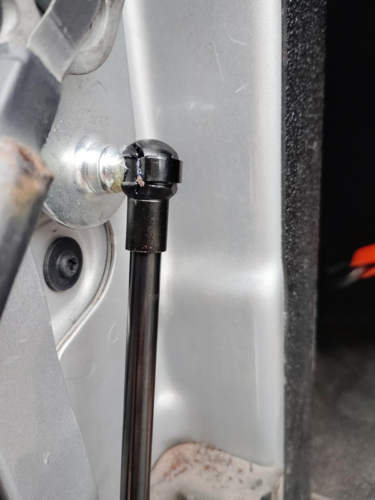 OMT Tailgate Assist Shock Compatible with 09-26 Ram 1500 2500 3500, Silver customer photo 1