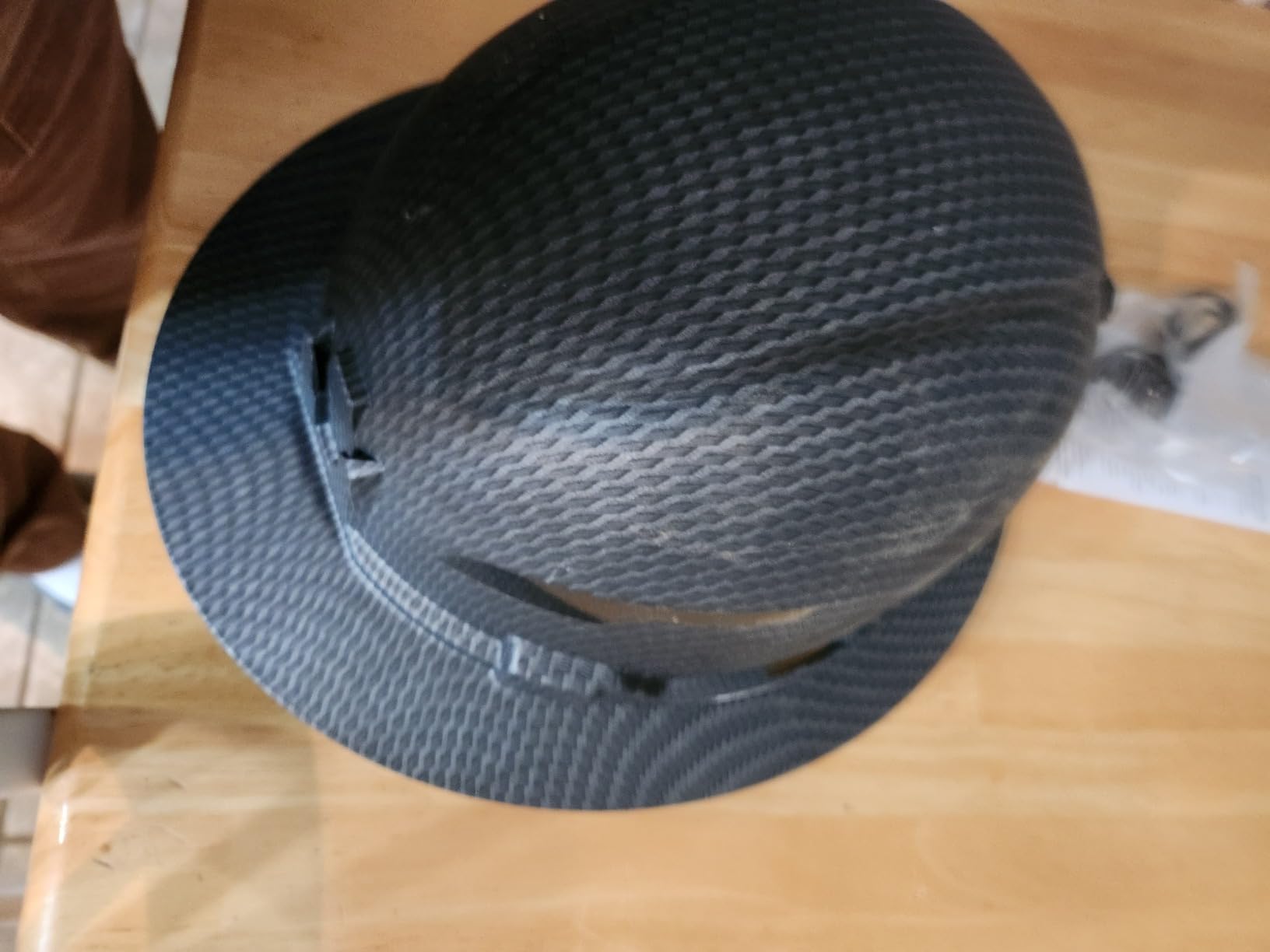 Klein Tools Hard Hat, Non-Vented Full Brim, Premium KARBN Pattern, Class E, Tested up to 20kV, Padded Sweat-Wicking Sweatband, Top Pad customer photo 2